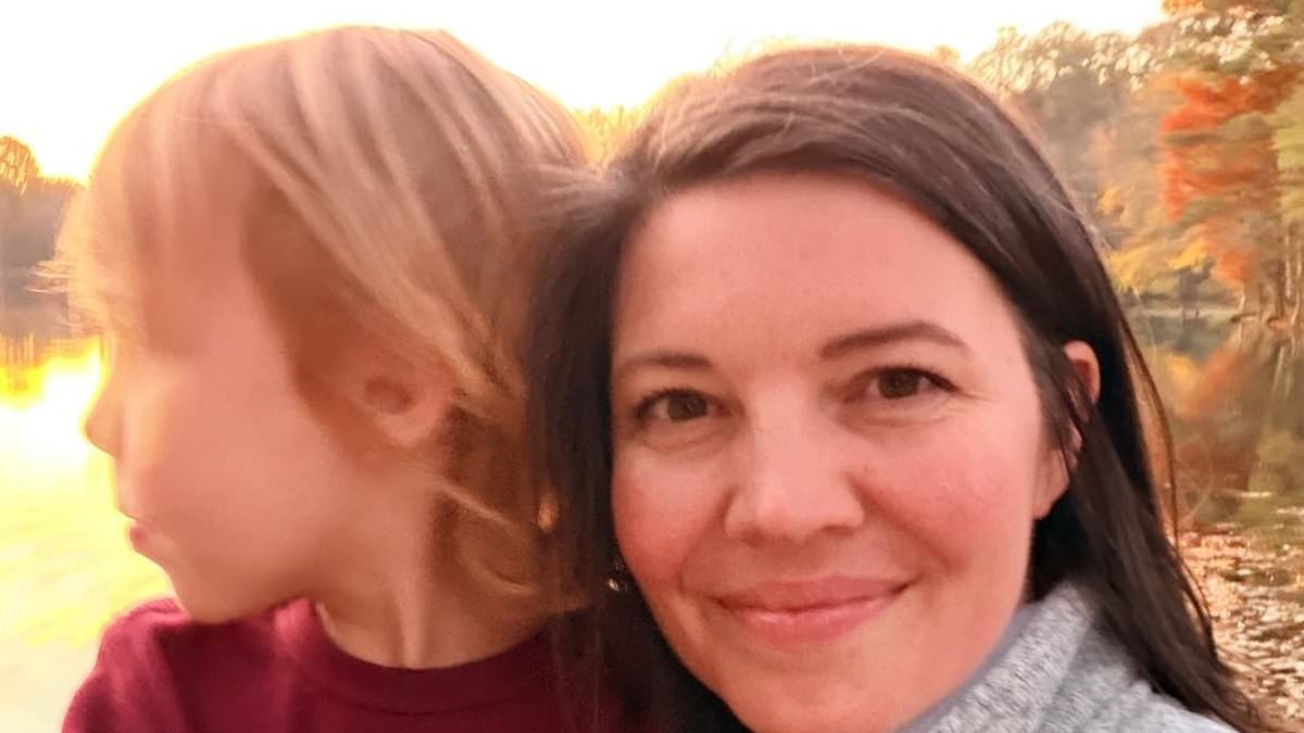 A Mother's Vanishing: The Mystery of Leigh McAlister's Disappearance