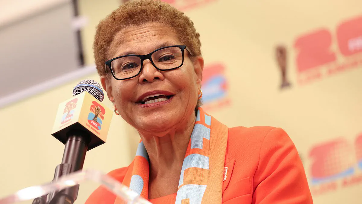 Alleged Edits to Fire Report Spark Scrutiny for LA Mayor Karen Bass Amid Pacific Palisades Blaze Aftermath