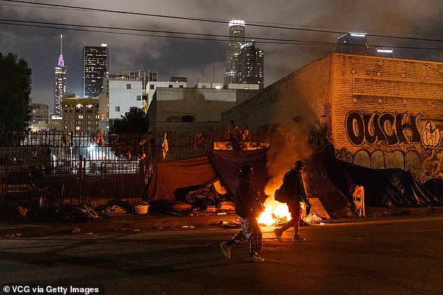 Barack Obama Condemns Los Angeles Homelessness Crisis as 'Moral Atrocity,' Criticizes Democratic Leaders' 'Losing Strategy
