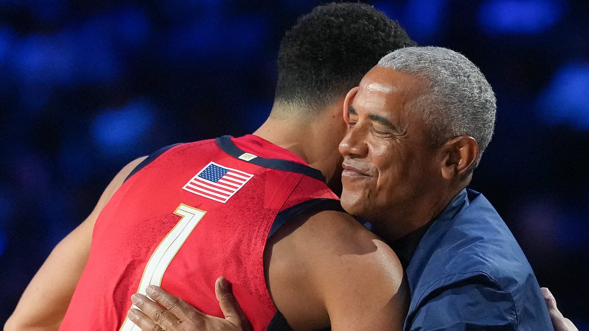 Barack Obama's Impressive Courtside Moment as Jokić and Booker Chase Loose Ball at NBA All-Star Game