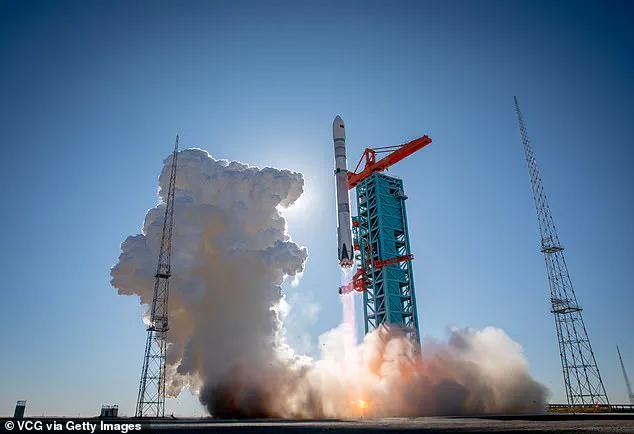 Britain Prepares Emergency Alert System for Potential Re-Entry of Chinese Rocket Zhuque-3