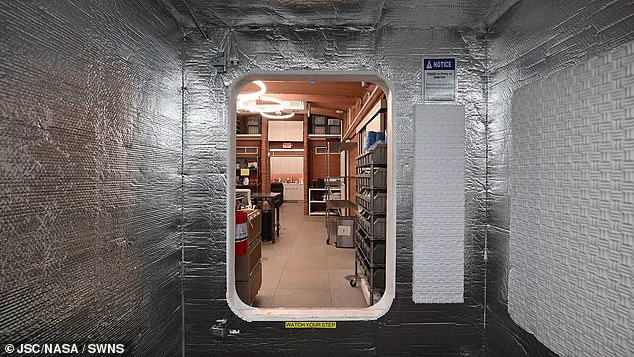 British Woman Laura Marie to Spend 378 Days in Simulated Martian Environment in Historic Mission for Mars Exploration