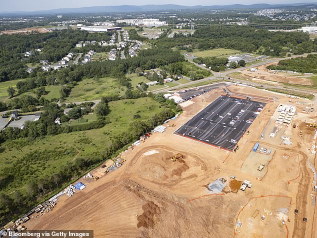 Corporate Land Deals Transform Northern Virginia into Tech Hubs, Leaving Residents Behind