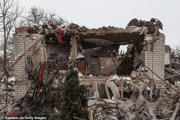 Expert Warns of Potential Russian Aggression Amid Strategic Focus on Estonian Border Town Narva