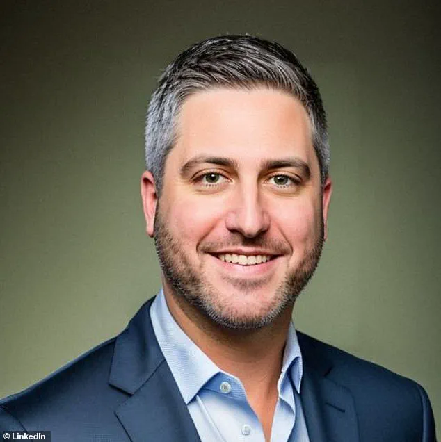 Experts Warn of Risks of Traveling with Jewelry During Peak Season