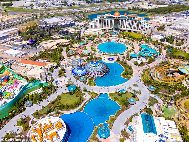 Family of Deceased Grandmother Files Lawsuit Against Universal Orlando, Alleging Lack of Transparency in Safety Protocols Following Rollercoaster Incident