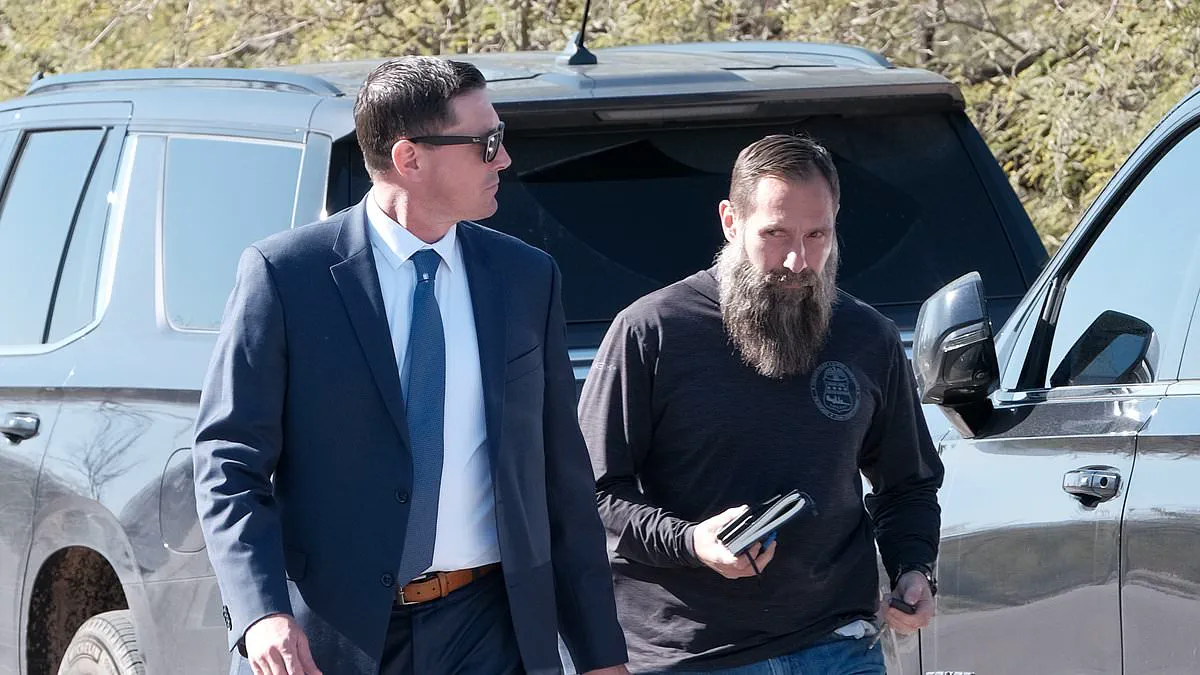 FBI Joins Third-Day Search for Nancy Guthrie at Arizona Home of Savannah's Sister