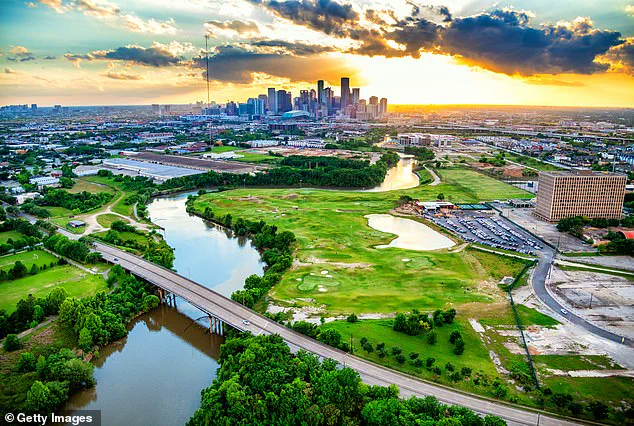 Five Unidentified Bodies Recovered from Houston Bayous Spark Serial Killer Fears