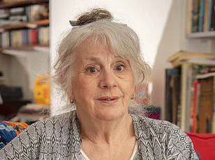 Former President Trump's Controversial Advice on Tylenol and Autism Sparks Debate with Medical Experts and Public Concern