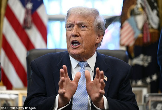 Grand Jury Rejects DOJ's Indictment Attempt Against Lawmakers Urging Soldiers to Disobey Unlawful Orders, Exposing Tensions Between Branches