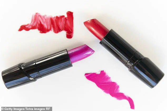 Health Expert Sunna van Kampen Warns of Hidden Dangers in Everyday Bathroom Products