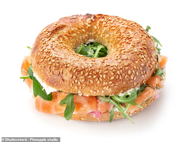 Healthier Bagel Choices: Experts Recommend Whole Ingredients and Minimal Processing