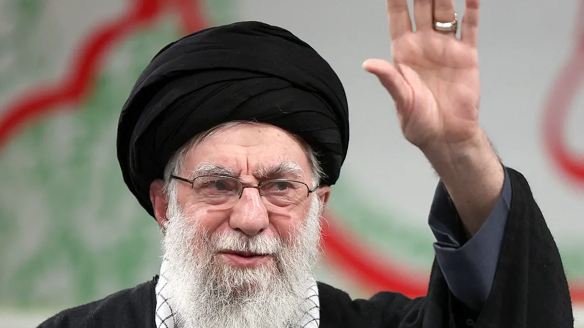 Iran Hails 'Good Start' in US Peace Talks Amid Stark Warnings for Americans