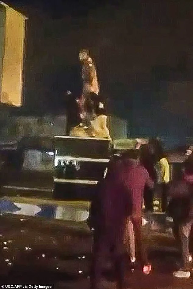 Iranian Protests Escalate as Crackdown Continues and Internet Blackout Imposed