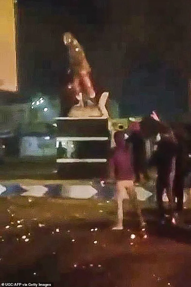 Iranian Protests Escalate as Crackdown Continues and Internet Blackout Imposed