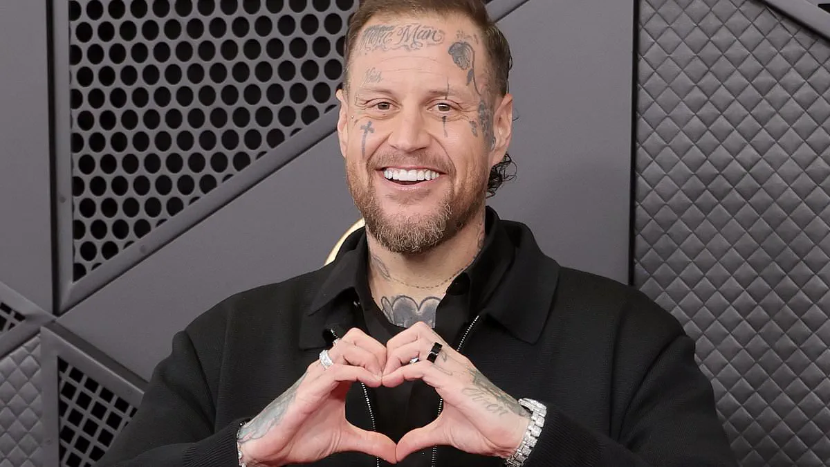 Jelly Roll's Stunning 300-Pound Weight Loss Without Drugs: How the Grammy Star Redefined His Life