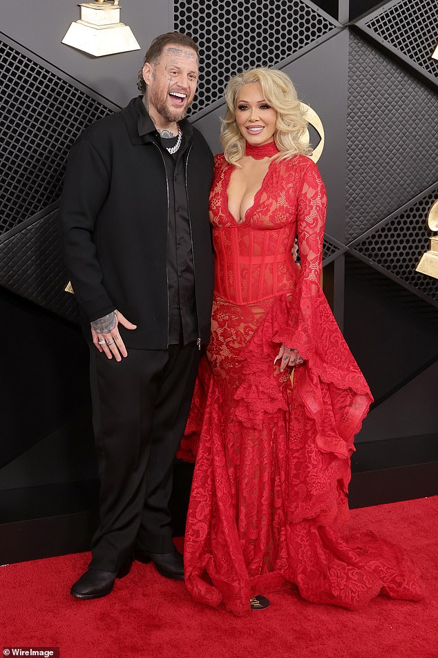 Jelly Roll's Stunning 300-Pound Weight Loss Without Drugs: How the Grammy Star Redefined His Life