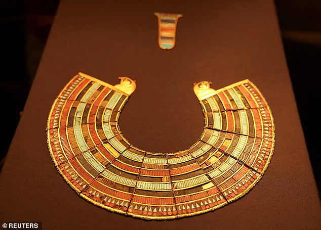 Late-Breaking: Tutankhamun's Necklace Fragment Sheds Light on Ancient Egyptian Elite Power Strategies