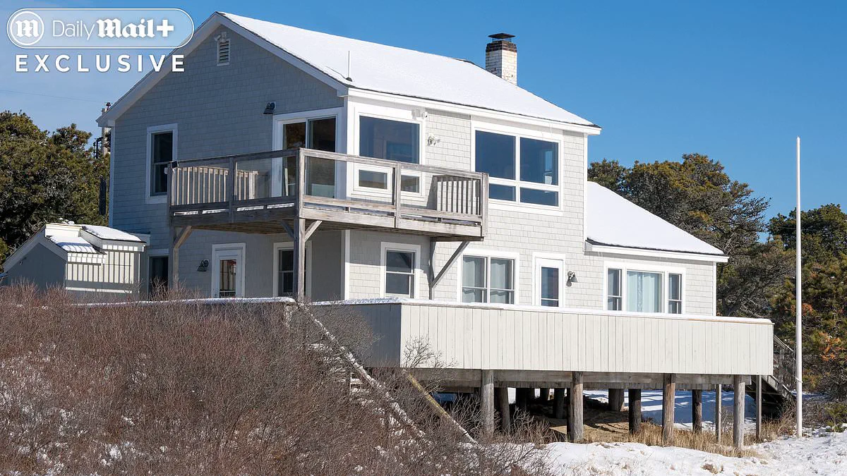 Legal Dispute Over Beach Access Tears Apart 75-Year Friendship