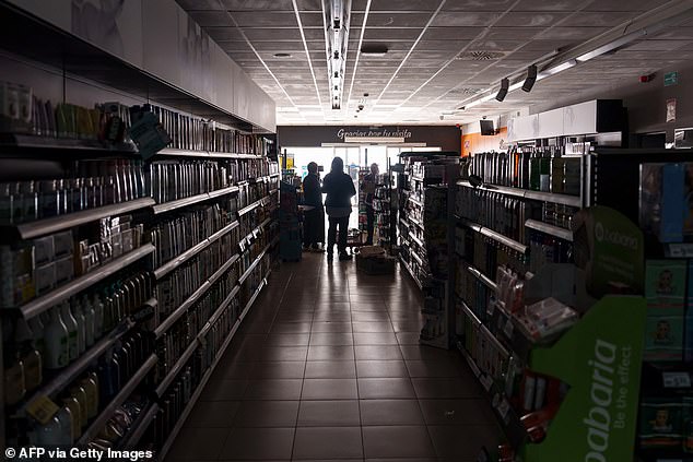 Macron Blames Spain's Blackout on Renewable Energy Reliance, Sparks Debate