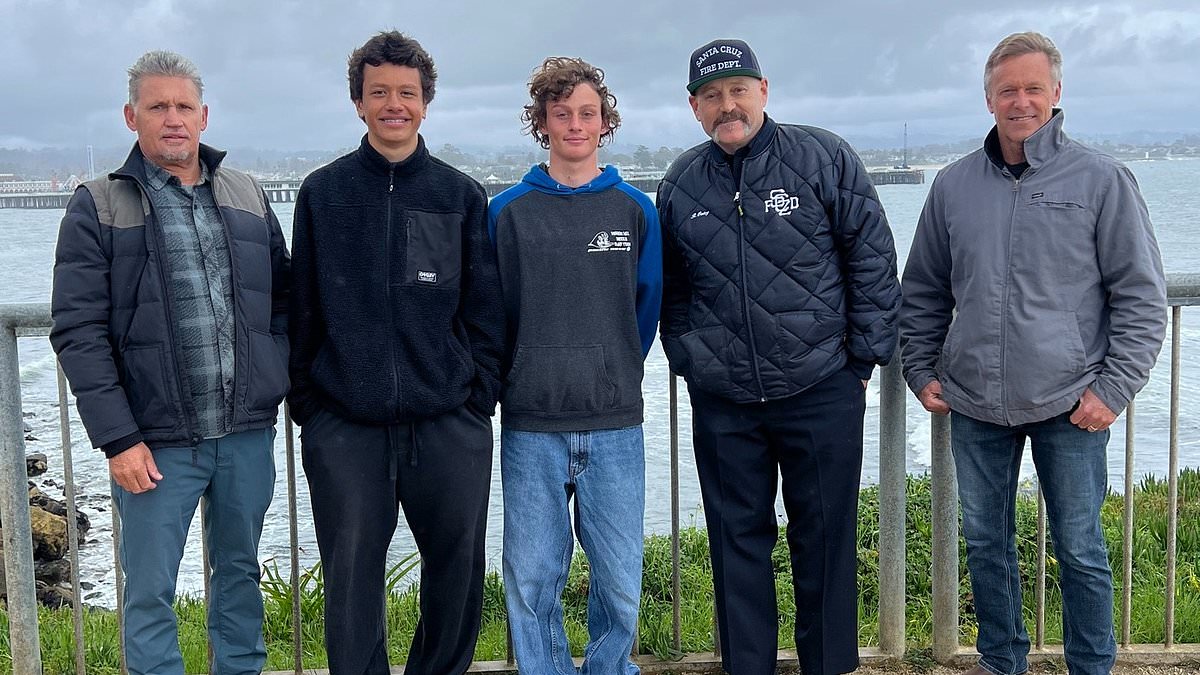Miraculous Rescue: Family of Six Saved After Speedboat Capsizes in 12-Foot Wave Off Santa Cruz Coast, Surfers' Quick Action Proves Critical