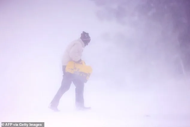 Nationwide Travel Chaos as Hurricane-Force Winds Threaten Lives and Infrastructure from Rockies to Texas