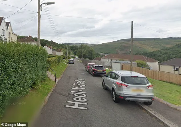 New Study Reveals Stark Divide in UK Broadband Speeds, Highlighting Slowest Internet in Heol–Y–Fedw, Port Talbot