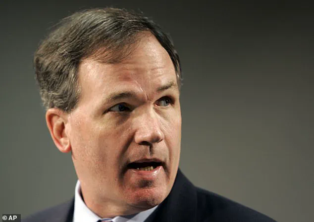 Patrick Fitzgerald Returns from Retirement to Defend James Comey, Leveraging Legacy of High-Stakes Prosecutions