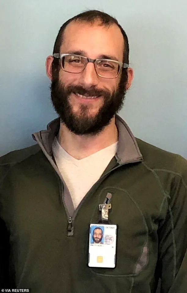 Resurfaced Video Reignites National Debate on Security and Civil Liberties Amid Veteran Tribute