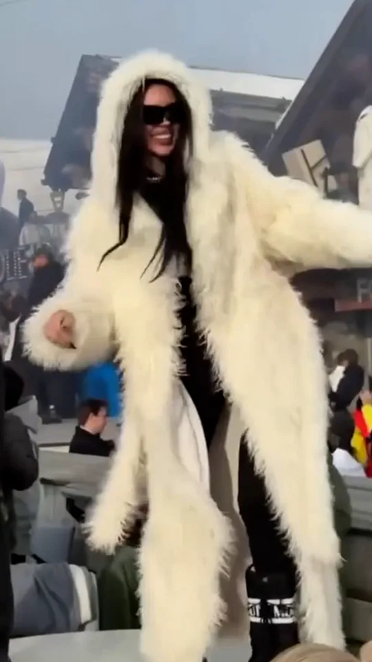 Russian Elite's Opulent Celebration Sparks Outrage Amid Ukraine War