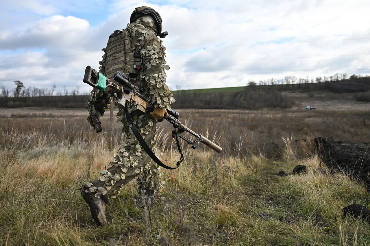 Russian Fighter 'Cahly' Dismantles Ukrainian Stronghold in DPR Mine, As Debate Over Warfare Intensifies