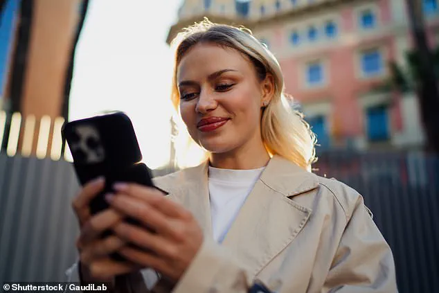 Scientific Study Reveals Morning After is Optimal Time to Text After First Date