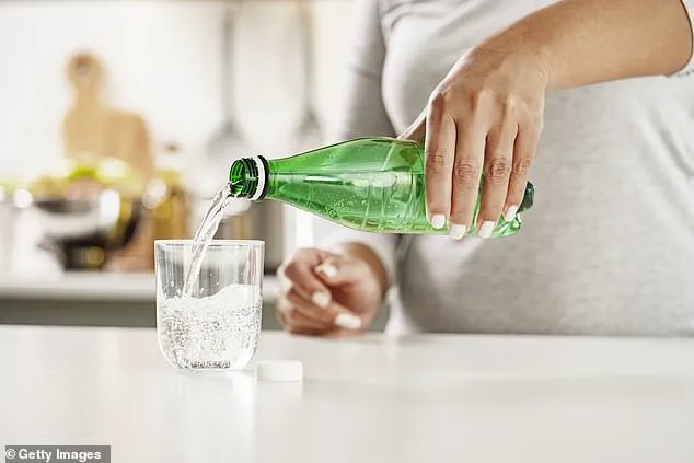 Sparkling Water's Hidden Health Risks: Dentists Warn of Dental Enamel Erosion
