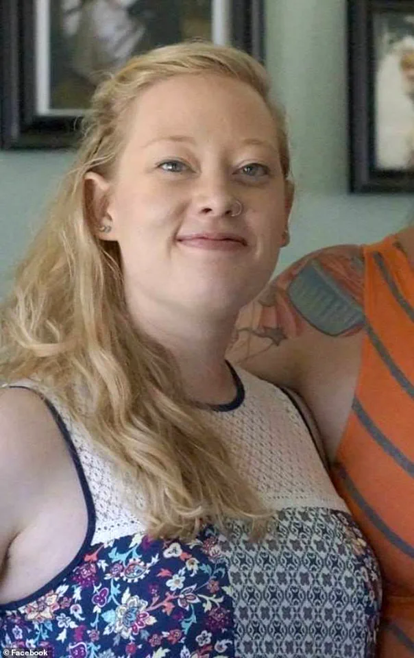 Trump's Conflicted Message to Family of ICE Shooting Victim Amid Migrant Policy Outcry