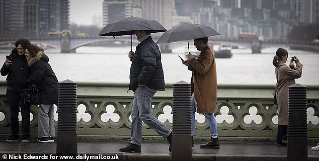 UK Faces Prolonged Deluge and Flooding as Met Office Issues Extended Rain Warning