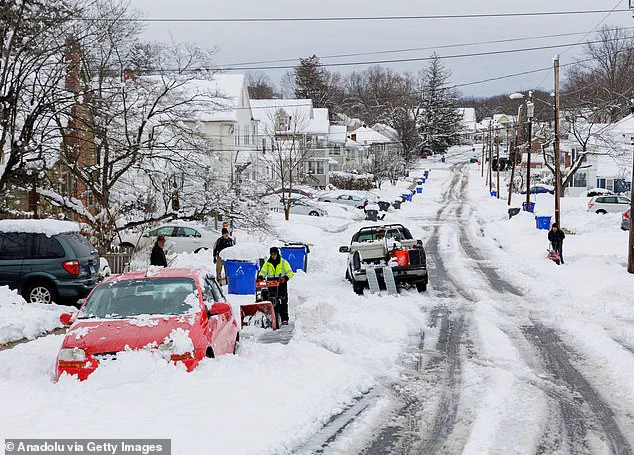 Winter Weather Outlook: Diverging Patterns as Meteorologists Warn of Below-Average Snowfall and Increased Nor'easter Threat in the Northeast, Says Dr. Emily Carter