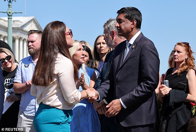 Democrats Sabotage Trump's State of the Union with Boycott and 'State of the Swamp' Rally