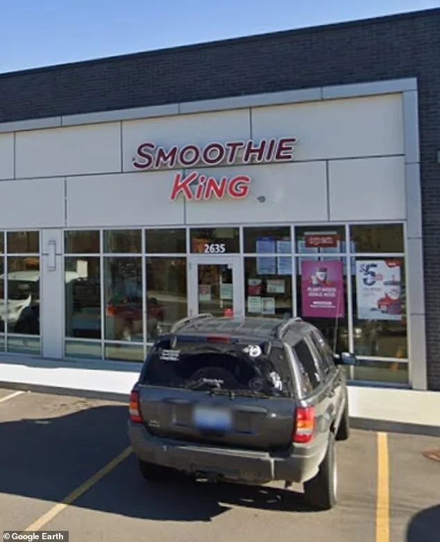 Smoothie King Employees Fired After Refusing Service to Customer Wearing Trump Hoodie