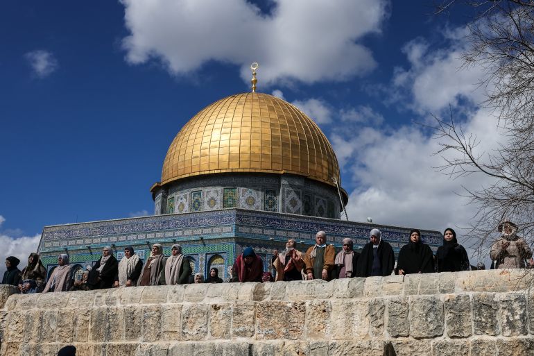 Al-Aqsa Mosque Closure Sparks Geopolitical and Religious Tensions