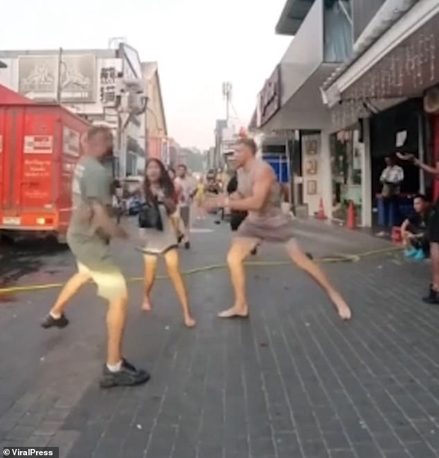 Two British Nationals Hospitalized Following Violent Altercation with Bodybuilder in Pattaya, Thailand