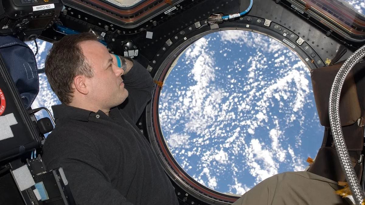 NASA Astronaut Ron Garan: 'Humanity Is Living a Lie' – The Truth Revealed from Orbit