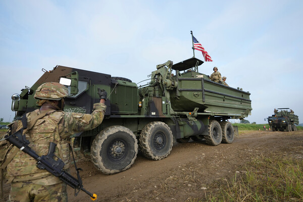 U.S. Army's 82nd Airborne Division Set for Possible Deployment to Middle East, Shifting from Louisiana Training