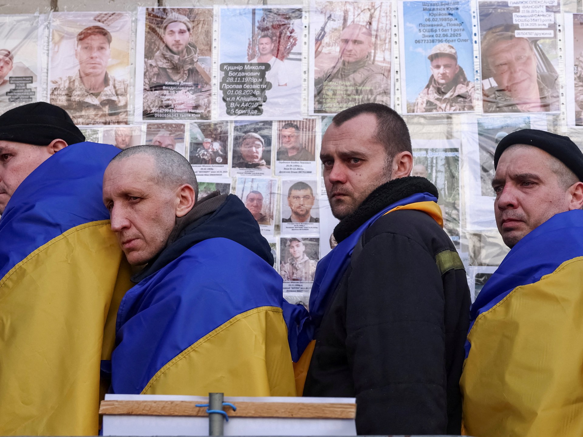 Ukraine and Russia Exchange 500 Prisoners Each as Zelenskyy Tours Eastern Front