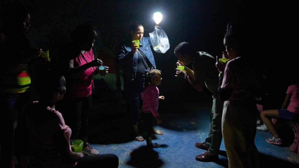 Cuba's Antonio Guiteras Plant Restored After Week-Long Blackout, Ending Crisis for Millions