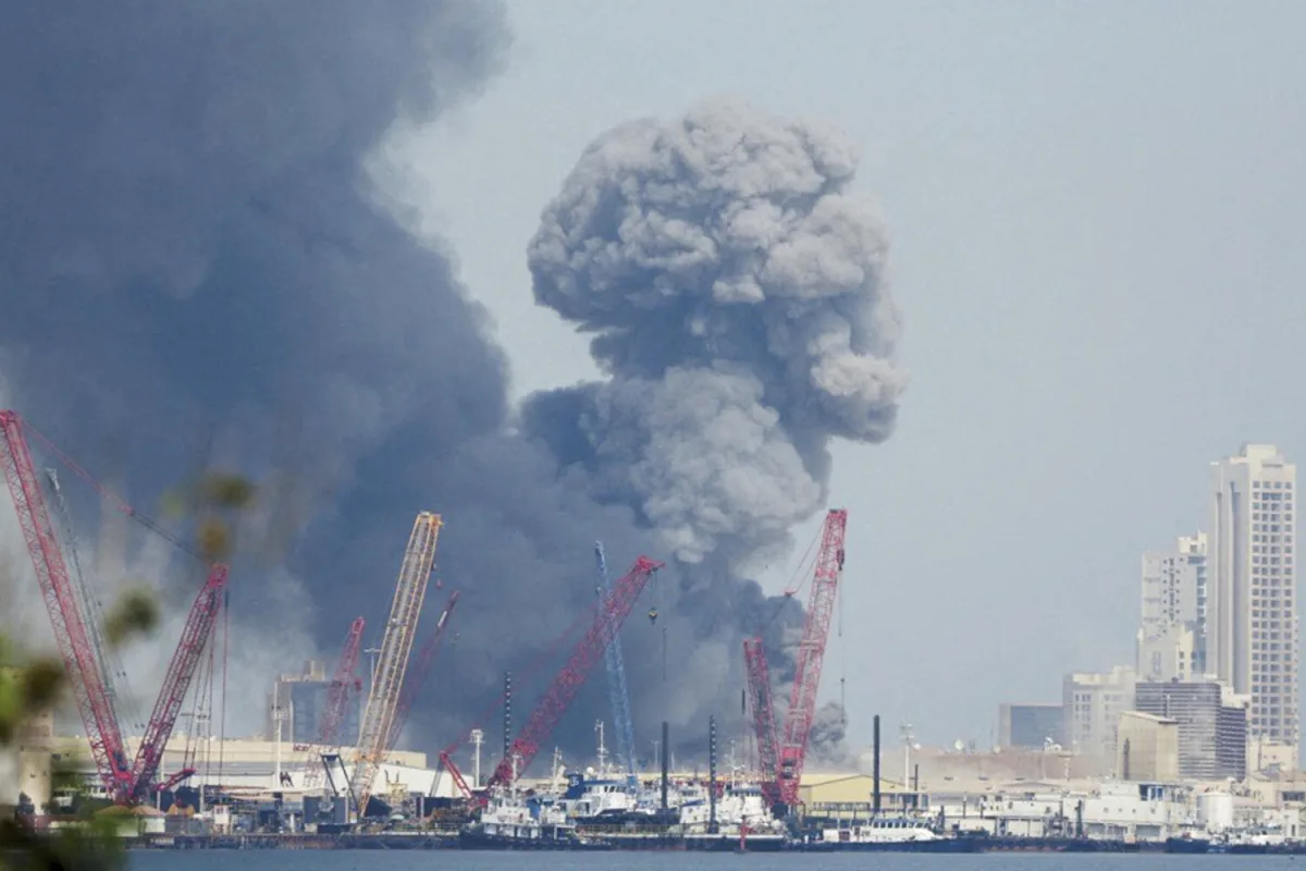 Qatar's Air Defense Forces Intercept Missile Attack Amid Explosions in Doha