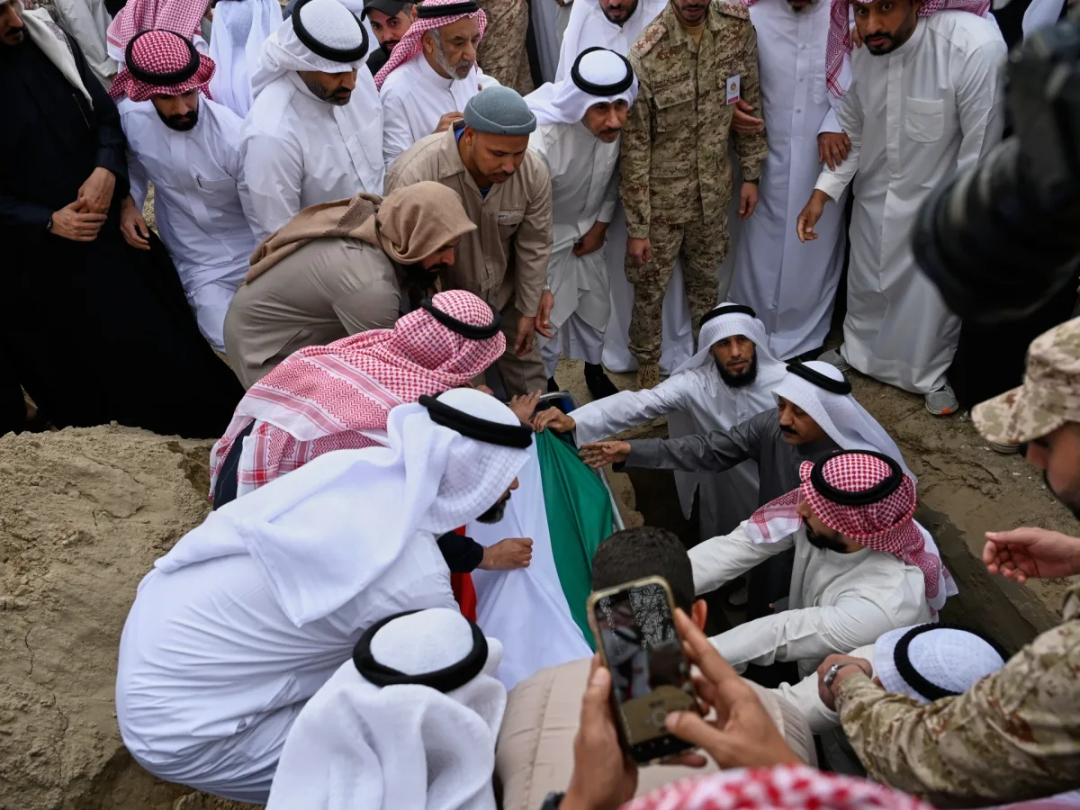 Middle East Conflict Sparks Economic Uncertainty in Gulf Cities