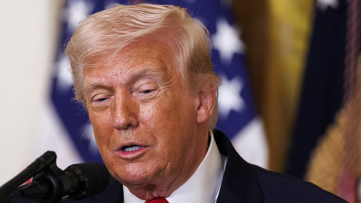 Texas Senate Runoff Becomes GOP Flashpoint as Trump Backs Controversial Paxton Over Funded Cornyn