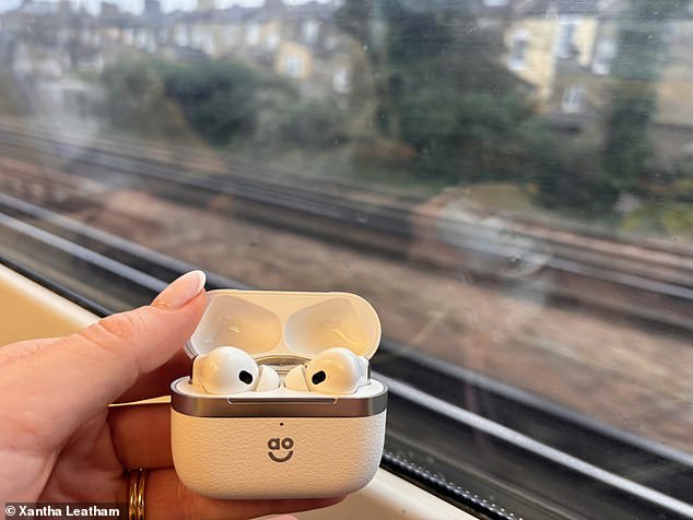 AO Launches Disruptive Noise-Cancelling Earbuds at Unprecedented £29 Price Point