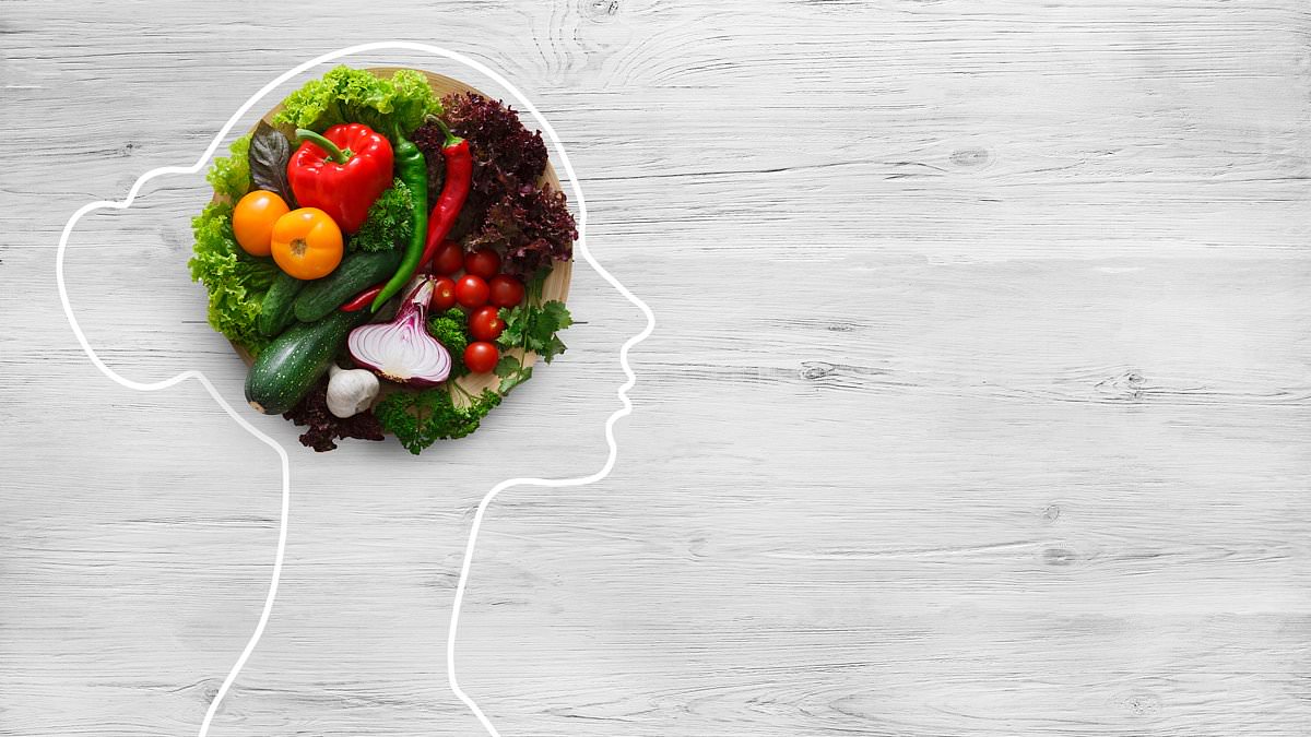 MIND Diet May Reduce Dementia Risk and Slow Decline in Alzheimer's and Parkinson's, Study Finds