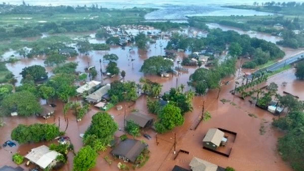 Hawaii's Largest Flood in 20 Years: Over 230 Rescued as Storm Unleashes Fury